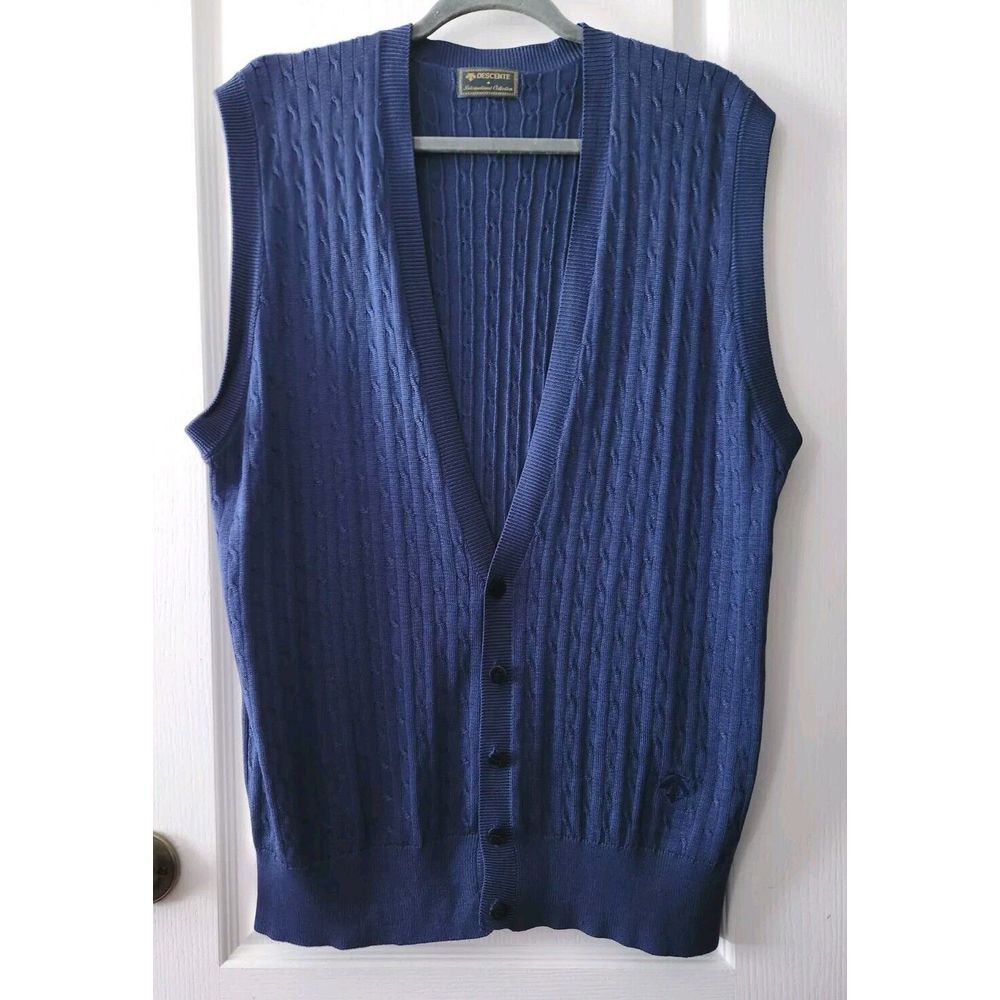 Descente international collection Men's navy blue 100% Silk sweater vest Size XL